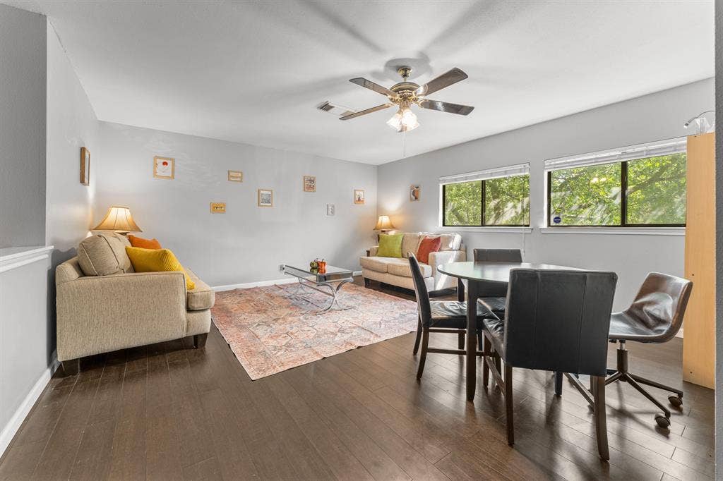 5 BR in Converse