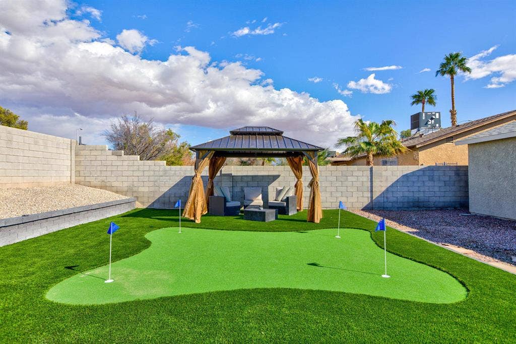 6 BR in Las Vegas