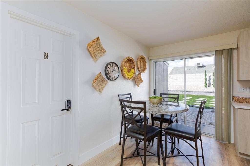 6 BR in Las Vegas