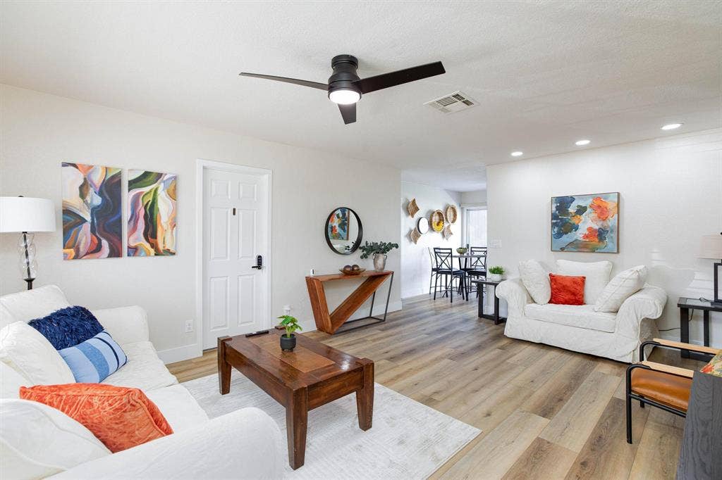 6 BR in Las Vegas
