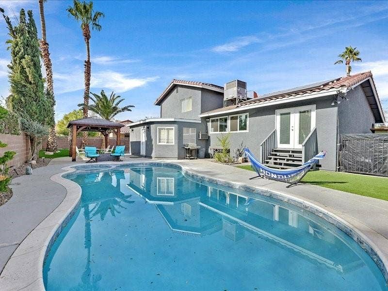 4 BR in Las Vegas