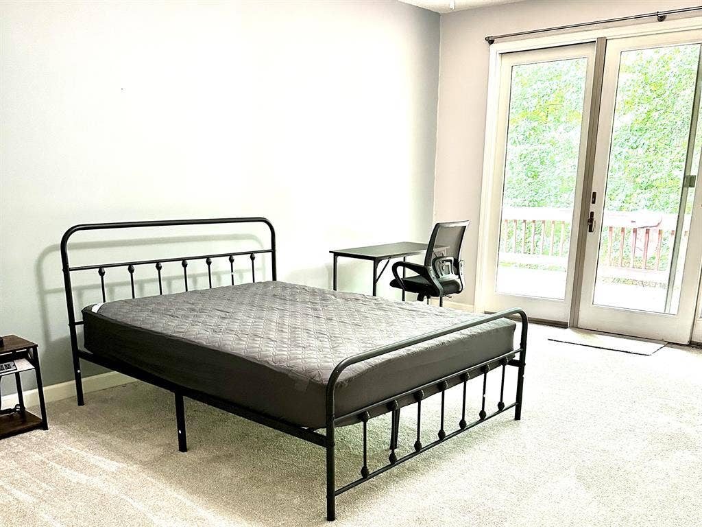 5 BR in Charlotte