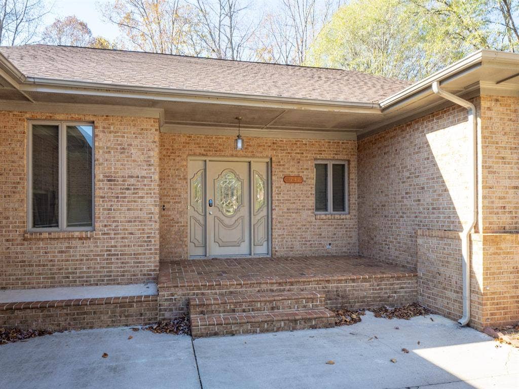 5 BR in Charlotte