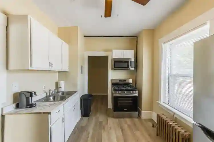 4 BR in Kansas City