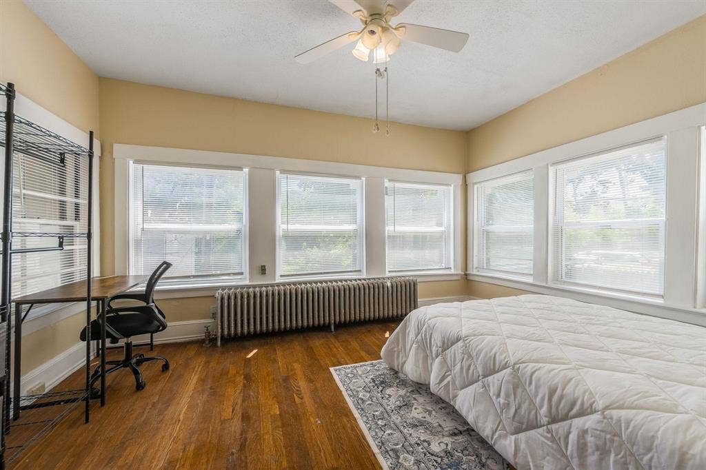 4 BR in Kansas City
