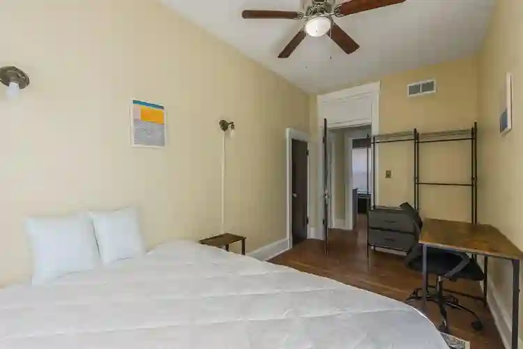 4 BR in Kansas City