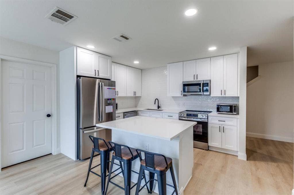9 BR in Austin