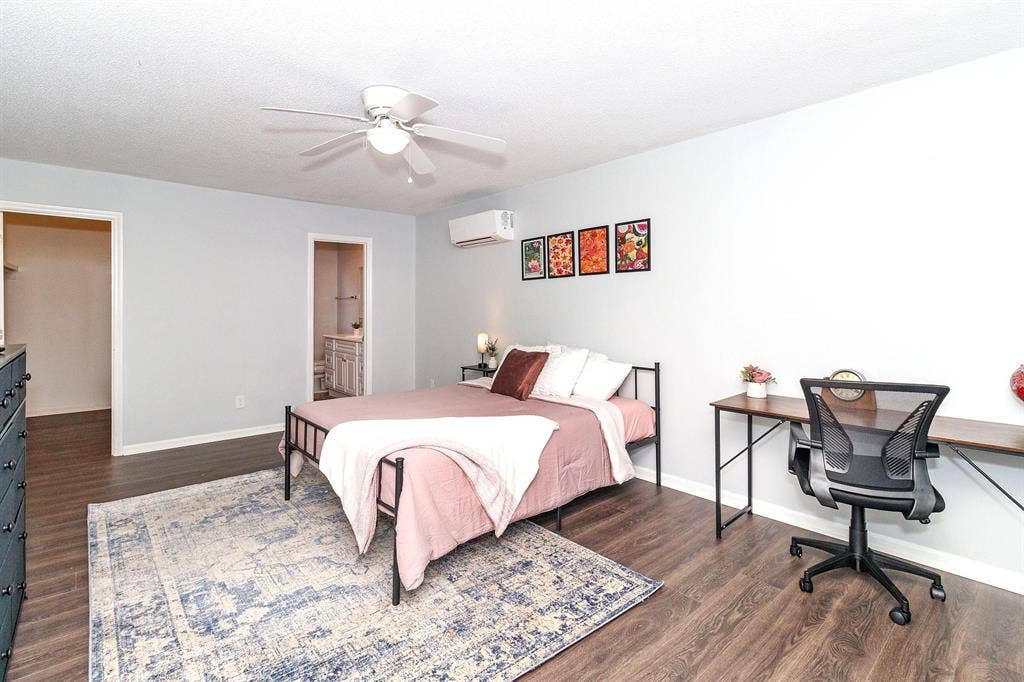 7 BR in Concord