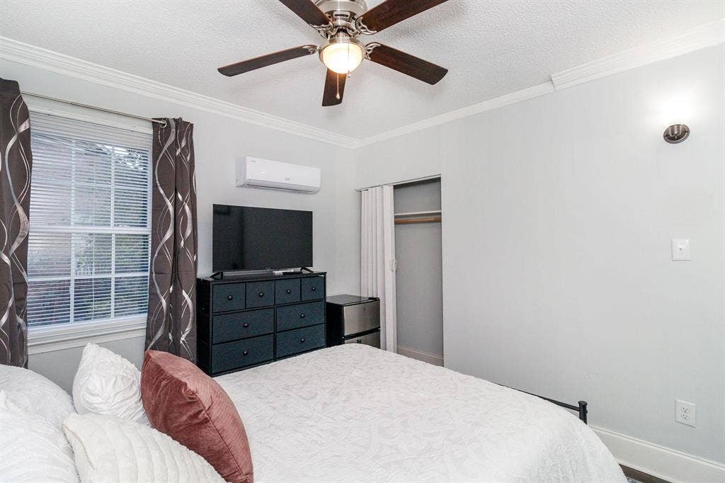 7 BR in Concord