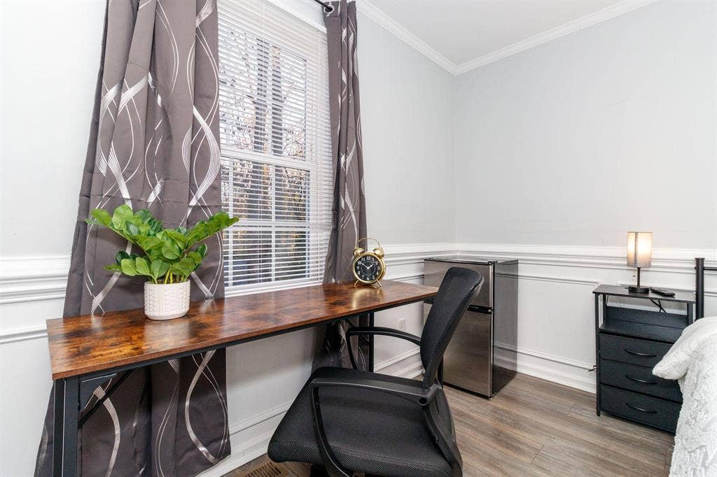 7 BR in Concord
