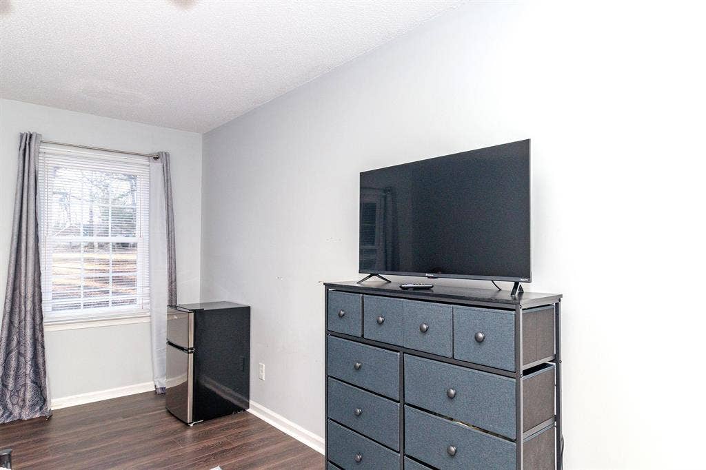 7 BR in Concord