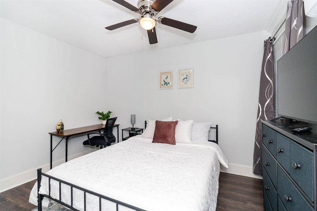 7 BR in Concord