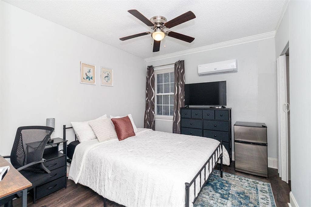 7 BR in Concord
