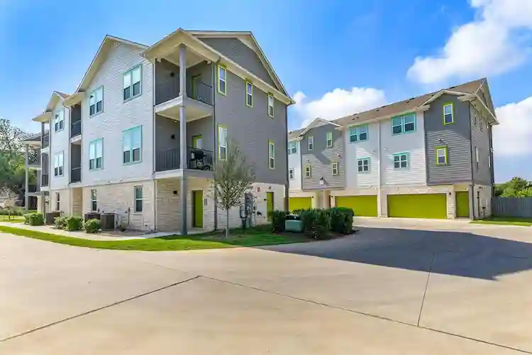 3 BR in Leander