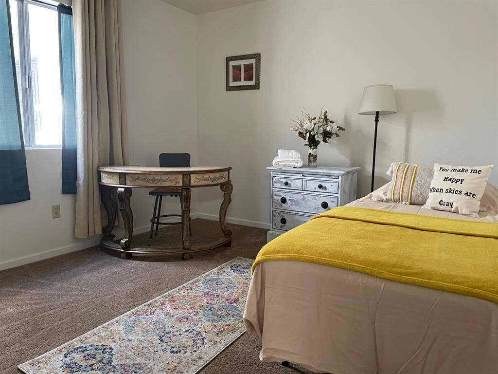 3 BR in Tempe