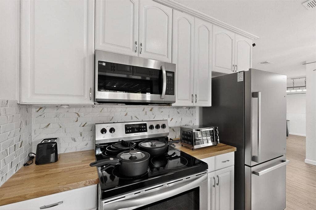 9 BR in Plano