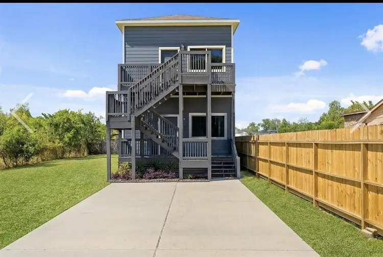 3 BR in Houston