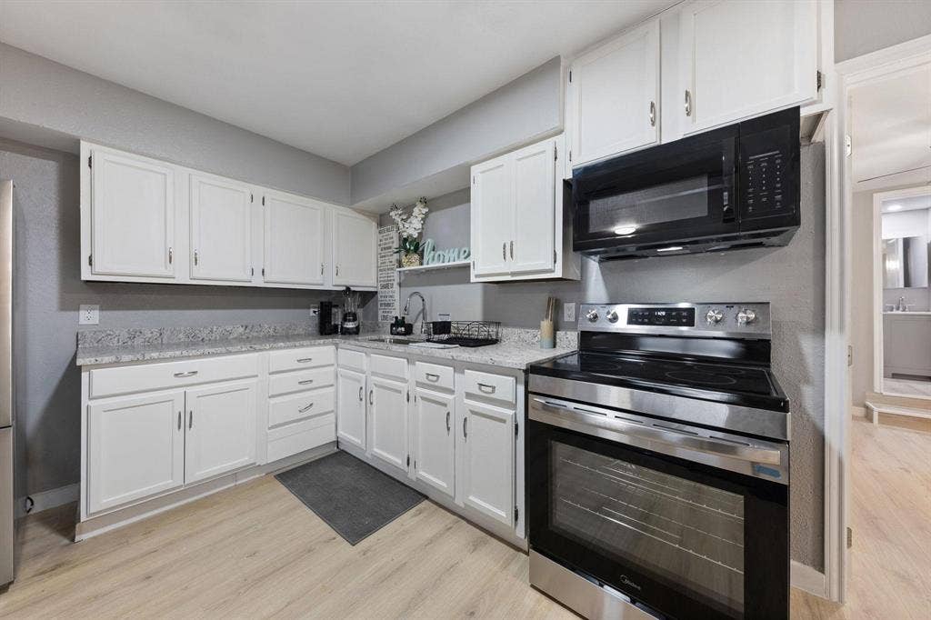 6 BR in Dallas