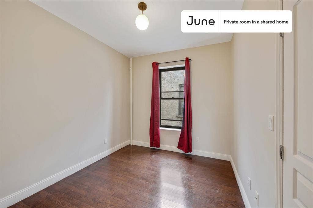 4 BR in New York City