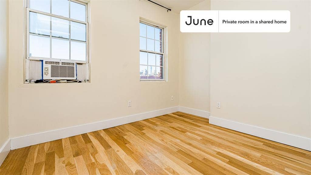 4 BR in New York City
