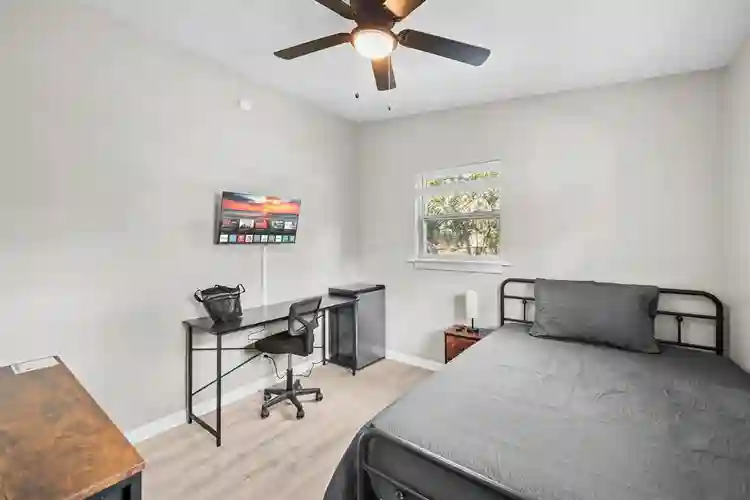 7 BR in Jacksonville