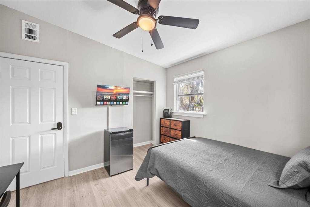 7 BR in Jacksonville