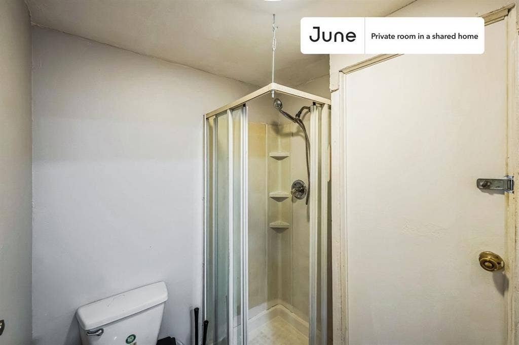 4 BR in Boston