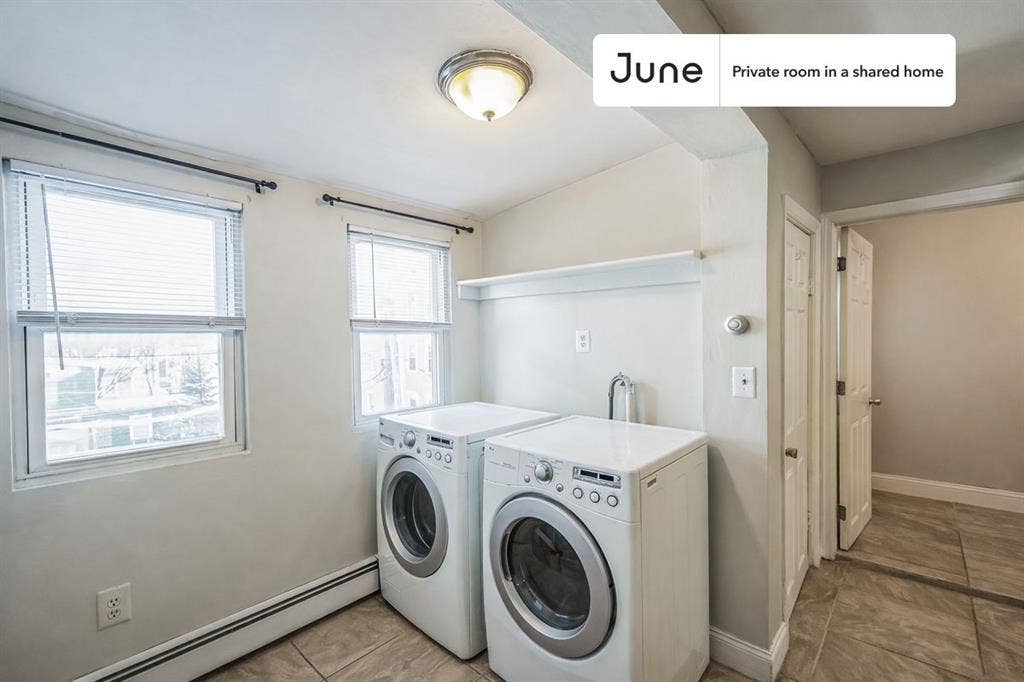 4 BR in Boston