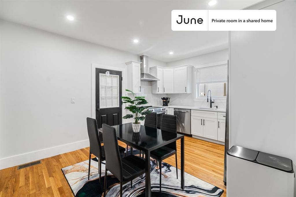 5 BR in Boston