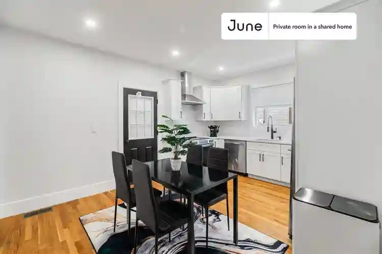 5 BR in Boston