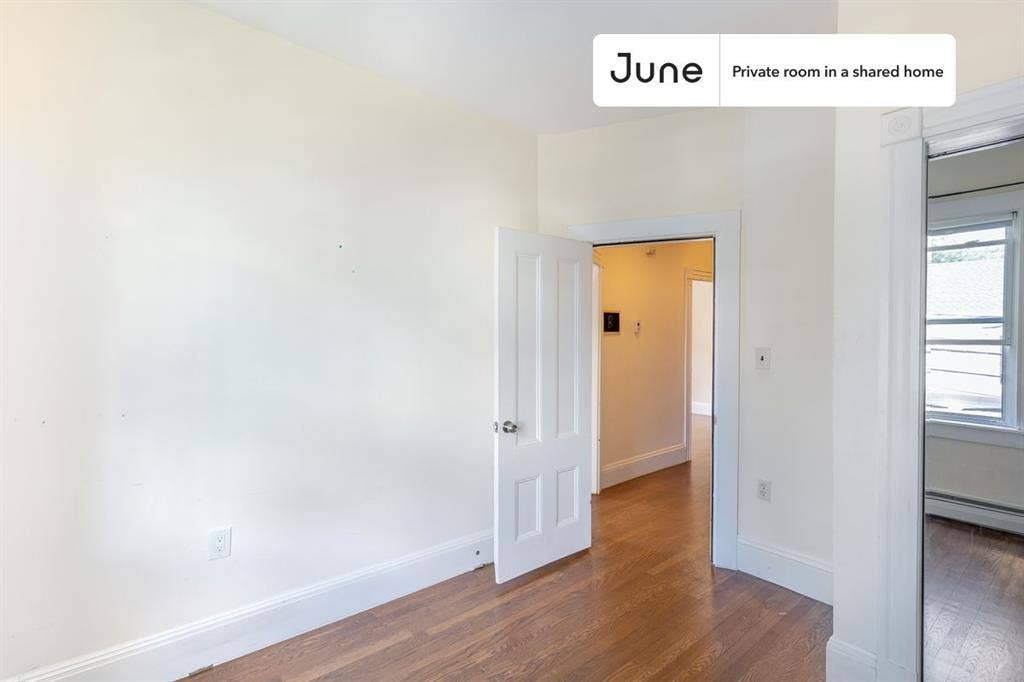 3 BR in Boston