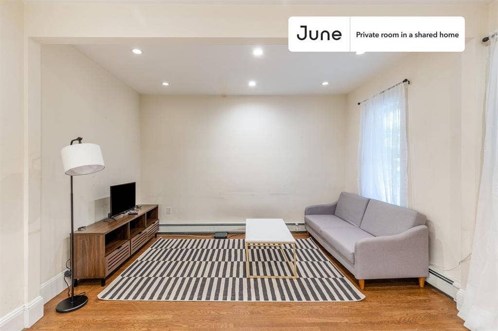 3 BR in Boston