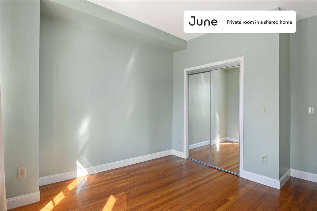 4 BR in Boston