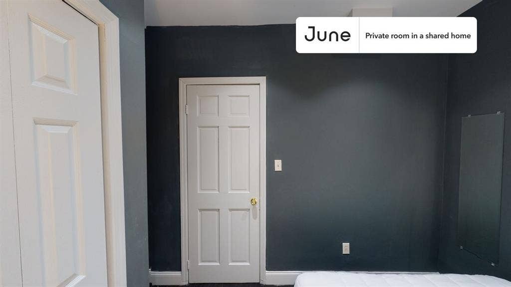 2 BR in New York City