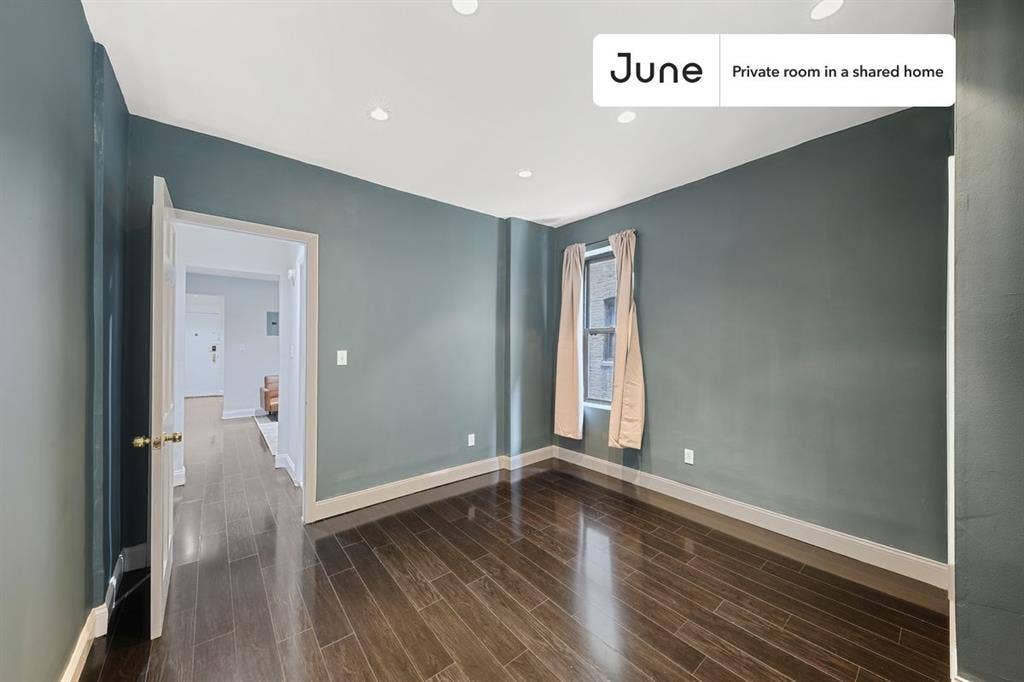2 BR in New York City