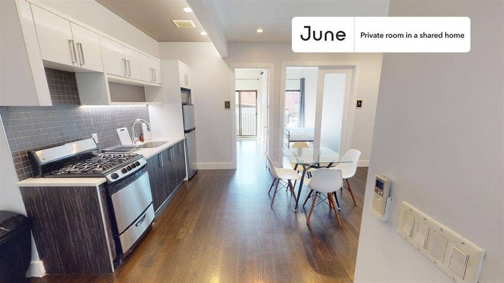 4 BR in New York City