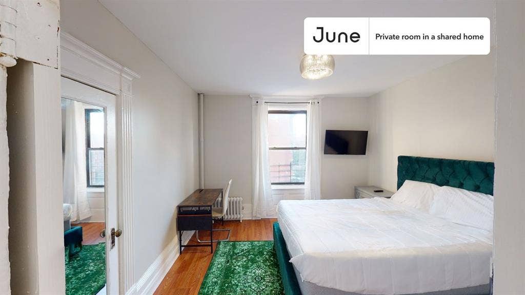 4 BR in New York City