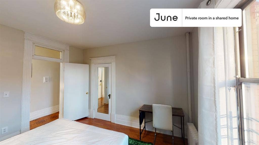 4 BR in New York City