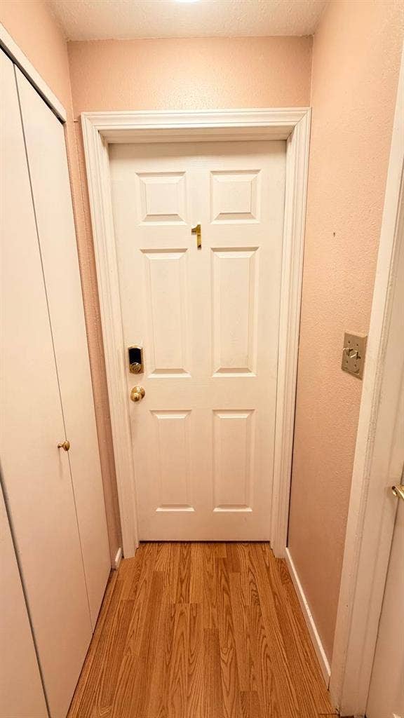 Kent/Covington 200sf Furnished Room