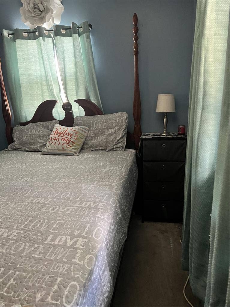 Furnished Room (Month to Month)