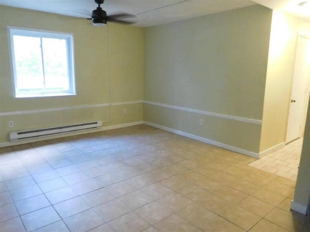 3 Bedroom Duplex, lower level