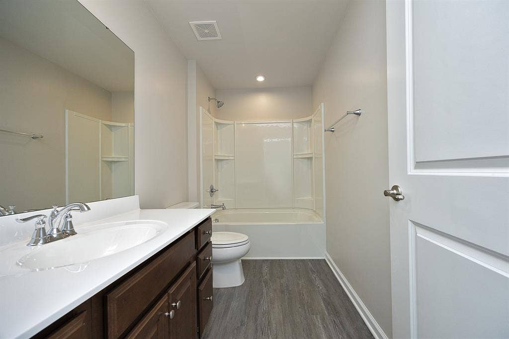 4 BR in Durham