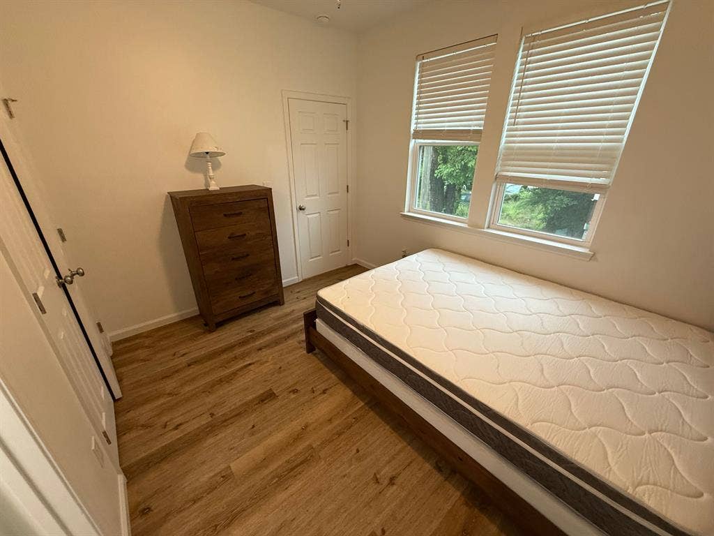 4 BR in Durham