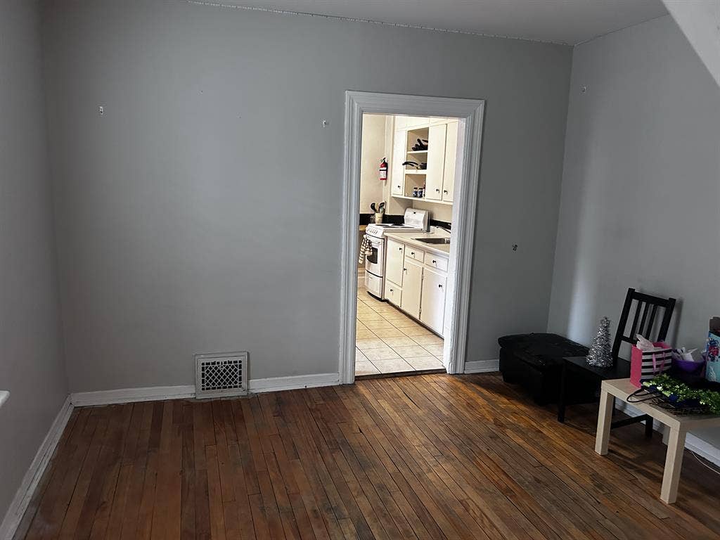 Sandy Hill, under 1K to UO!