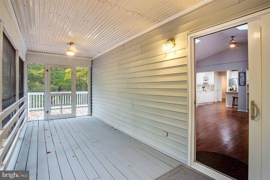 Rooms in Large Single Family home