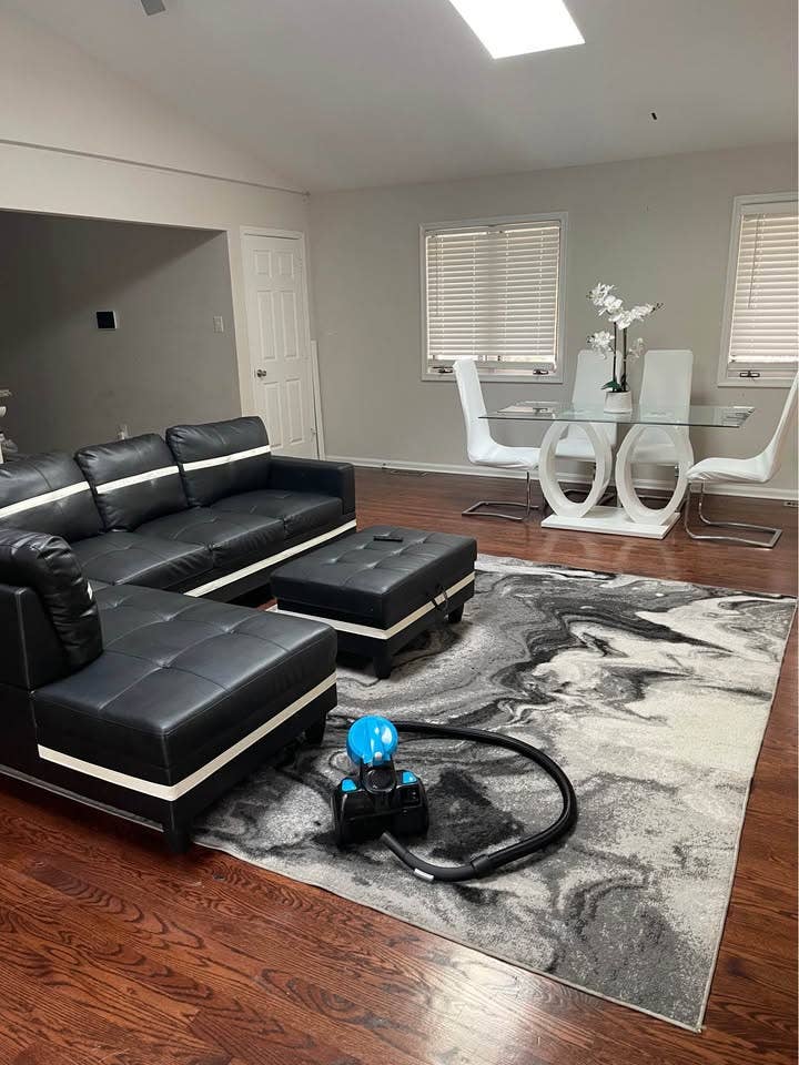 Rooms in Large Single Family home