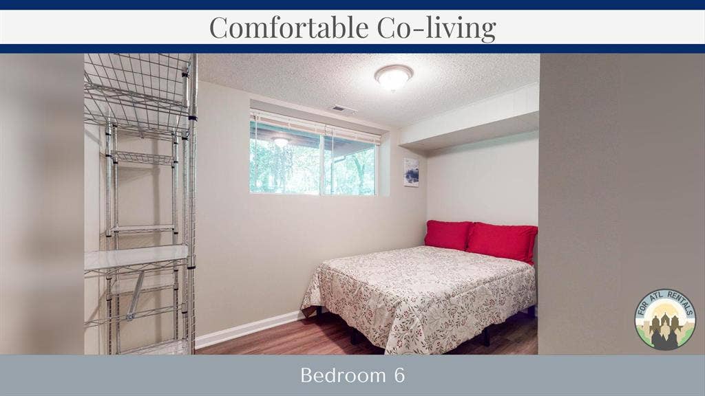 9 BR in Forest Park