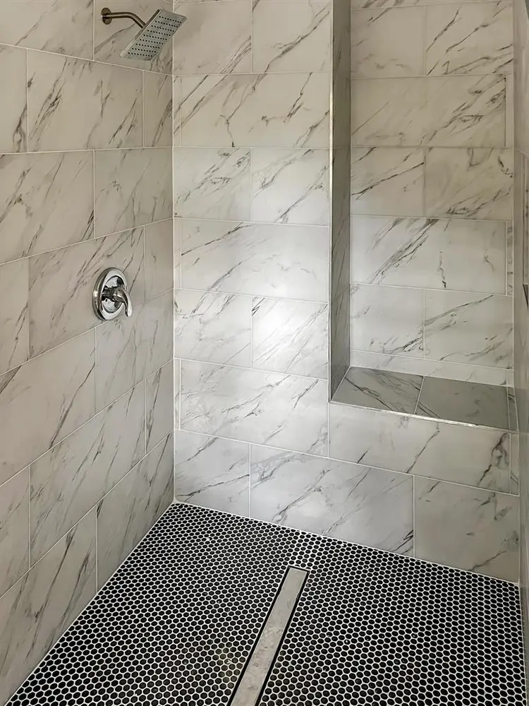 6 BR in East Point