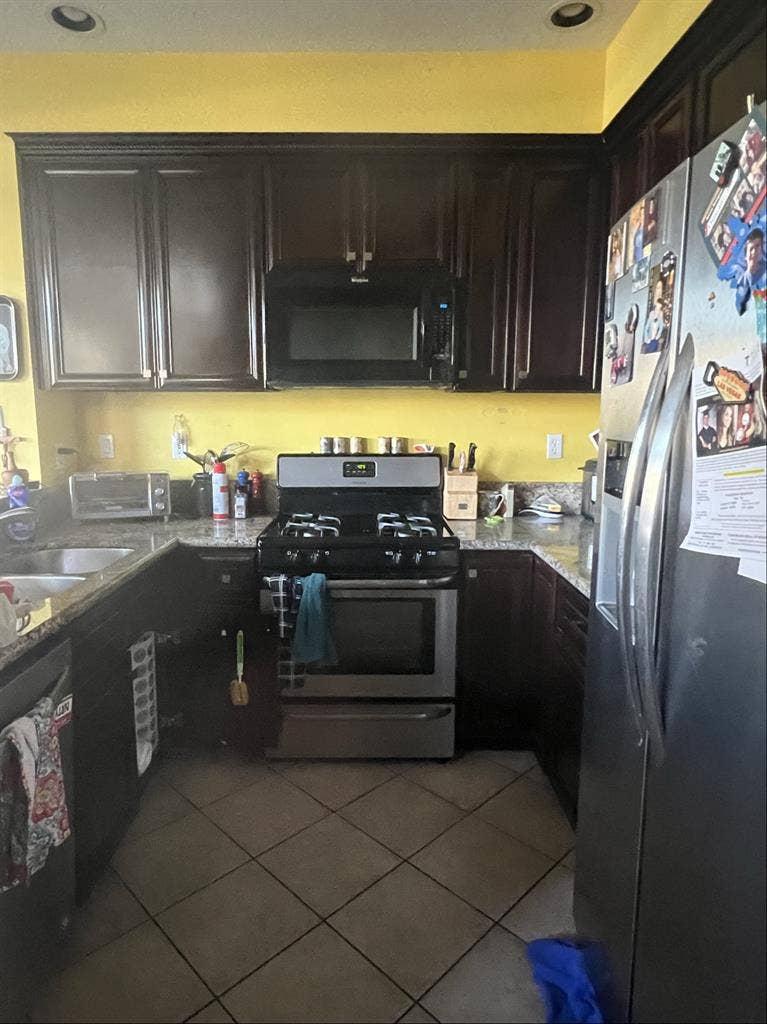 Master bedroom and bathroom all ut