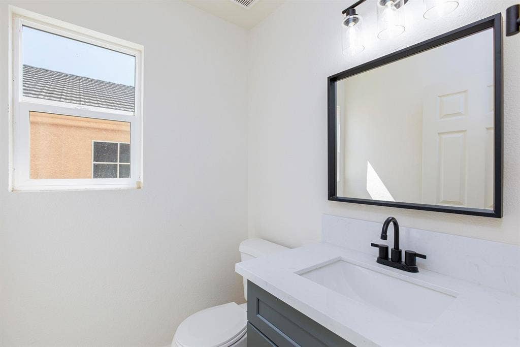 8 BR in Las Vegas